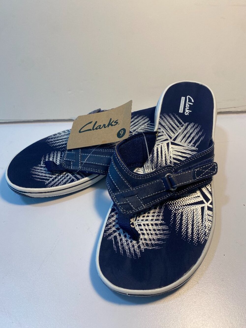 Clarks Cloudsteppers Flip Flops